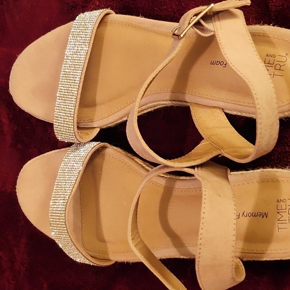 Shoes - Picture 3 of 3